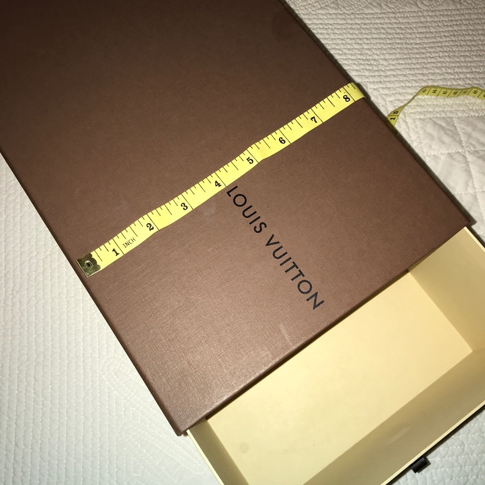 Boxes - Picture 7 of 8